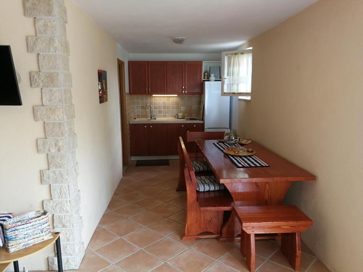 Apartmani Ban Omišalj Exterior foto